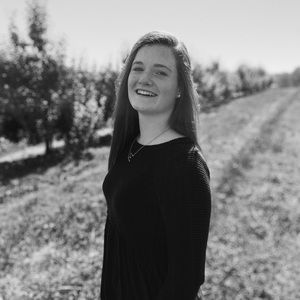 Meet your Posher, Macey